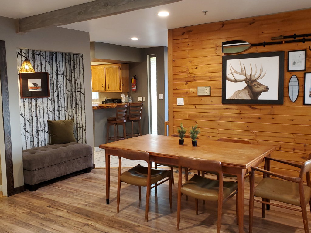 Stay with Big Bear Hostel and Group Cabin Rentals